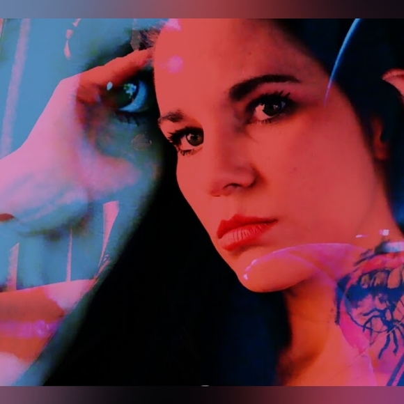 Meet your Posher, Krista - Picture 4 of 14